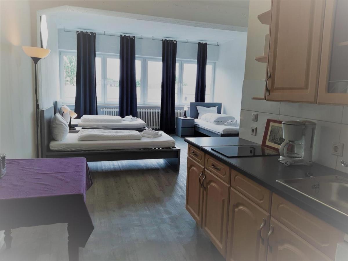 Mehrbett-Apartment 8 Citynah, Einfache Ausstattung Hamburg Bagian luar foto