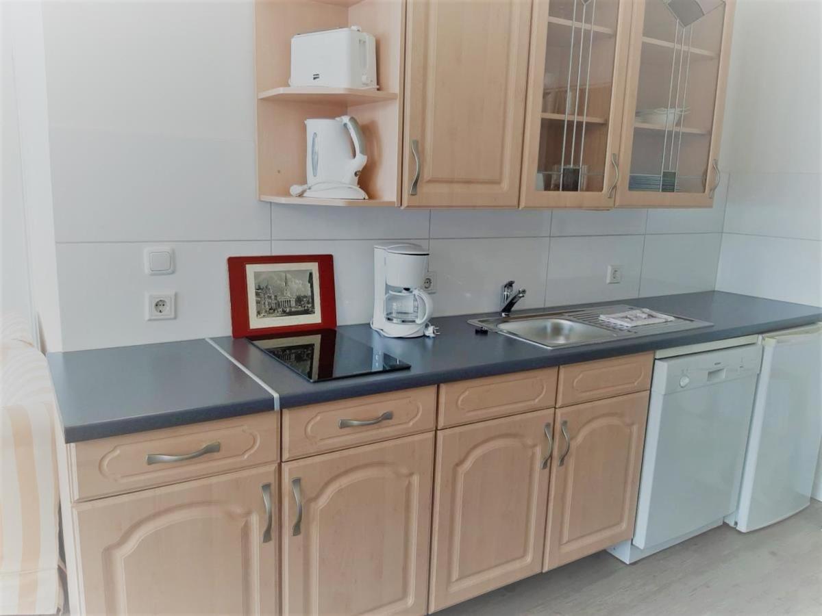Mehrbett-Apartment 8 Citynah, Einfache Ausstattung Hamburg Bagian luar foto